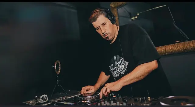 DJ Victor Simonelli